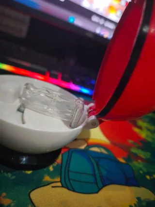 Poké Ball Giratoria con Pokémon Sorpresa