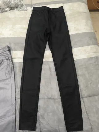 Lote 2 Pantalones Stradivarius