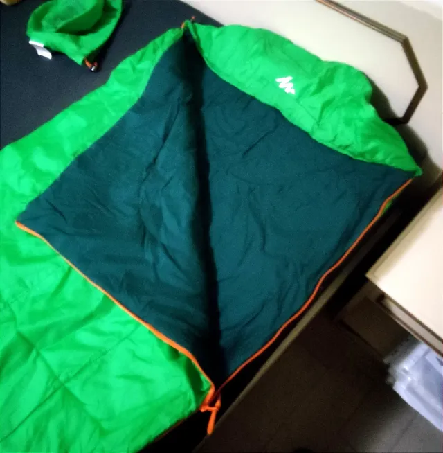 Sacco pelo singolo Quechua Forclaz 15 (usato 1 v.)