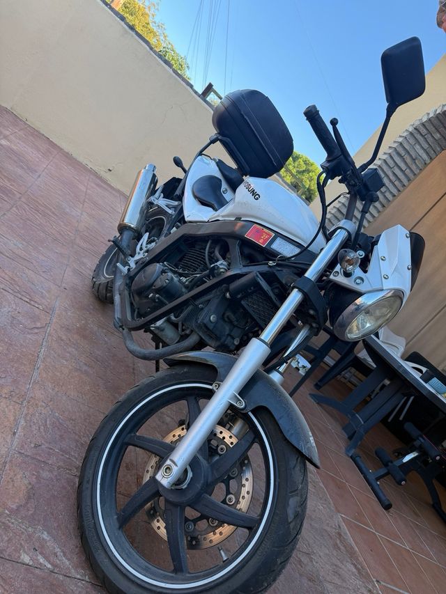 Hyosung GT 125cc Comet