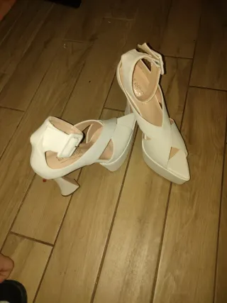 Scarpe con tacco ENPOSH bianche