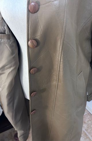 Chaquetón piel sintética marrón