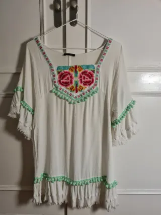 Blusa Ciao Milano Bordada Flores