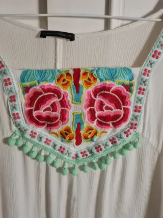 Blusa Ciao Milano Bordada Flores