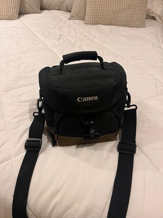 Cámara CANON EOS 1200