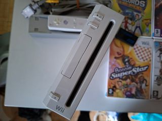 Nintendo Wii Blanca 1 Modelo+ Accesorios+ 6 juegos