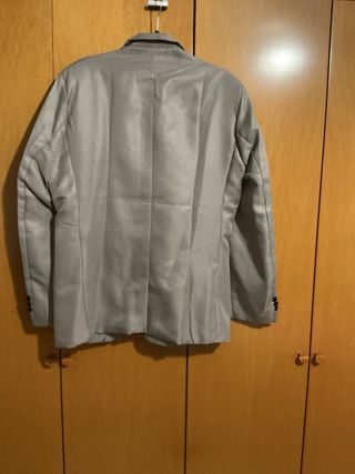 Traje de caballero gris