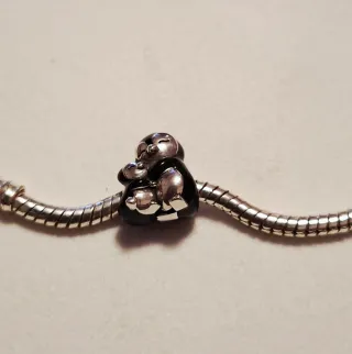 Charm pingüinos madre e hijo plata