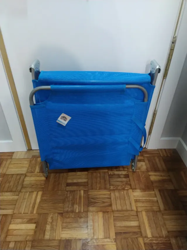 Tumbona nueva, azul, plegable