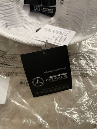 Cappello Lewis Hamilton Mercedes AMG F1 ufficiale!