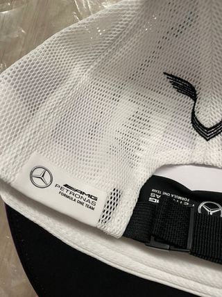 Cappello Lewis Hamilton Mercedes AMG F1 ufficiale!