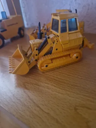 Conjunto 21 Miniaturas Maquinaria Caterpillar