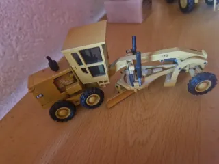 Conjunto 21 Miniaturas Maquinaria Caterpillar