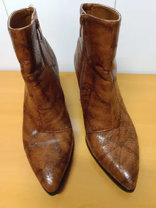 Botín tacón piel serpiente mujer