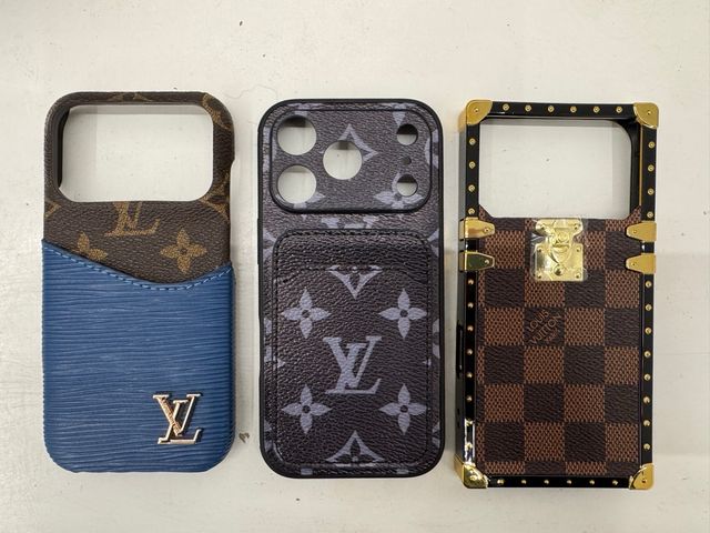 Cover iPhone 17 Pro Louis Vuitton