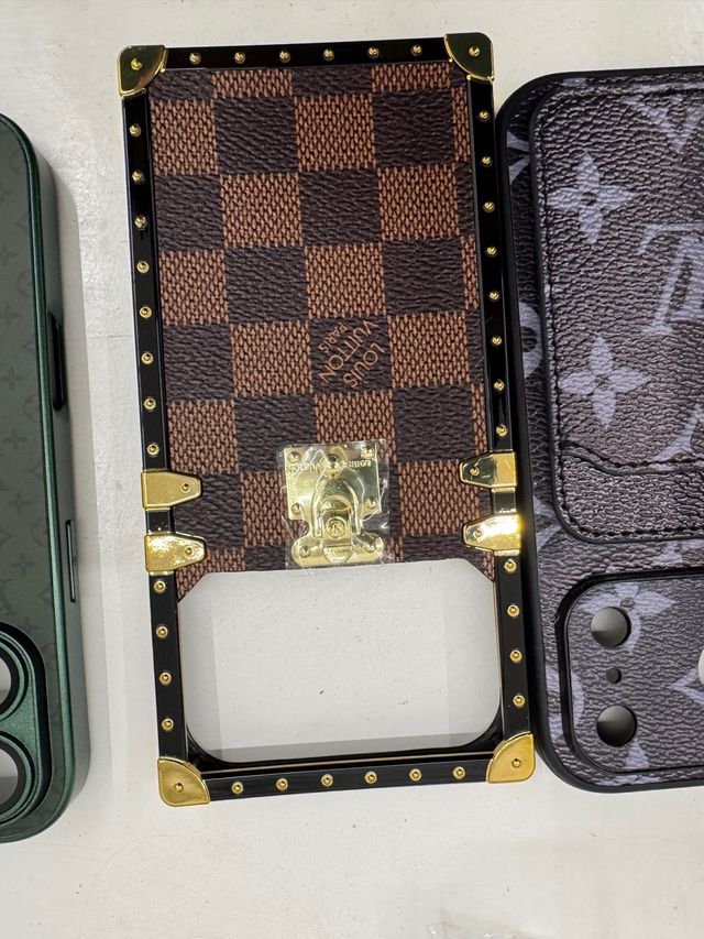 Cover iPhone 17 Pro Louis Vuitton