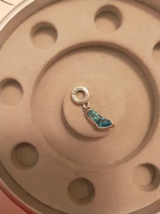 Charm Pandora Cenicienta zapato tacón azul y plata