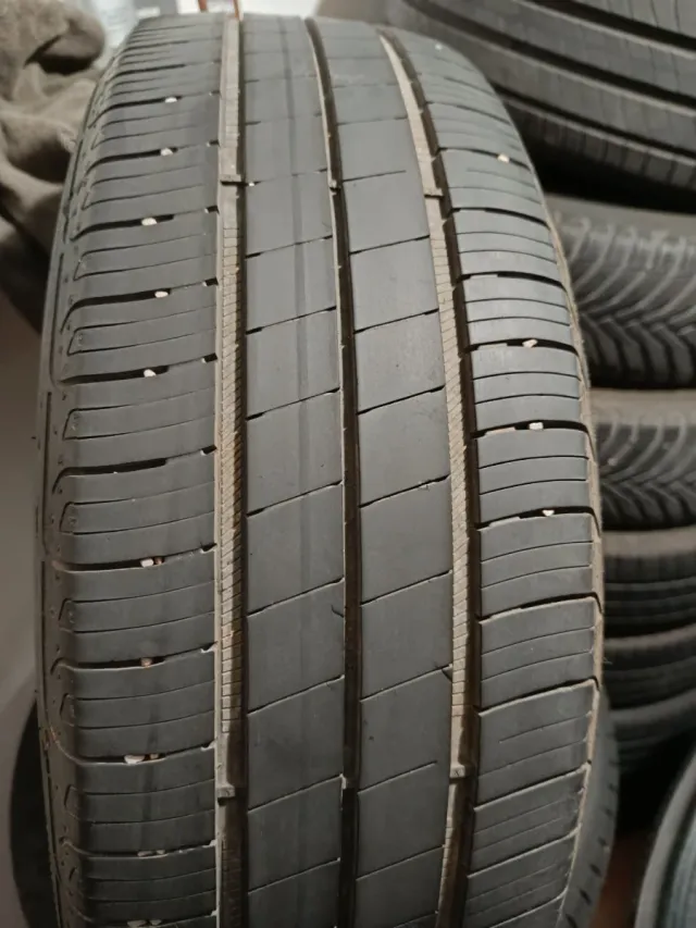 Goodyear 195/60R18 96H Neumáticos