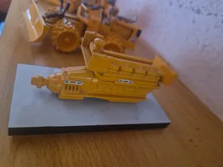 Maquinaria Caterpillar Modelo