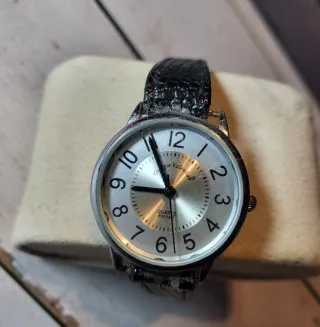 Reloj Giorgie Valenmar Quartz – Preciso y sencillo