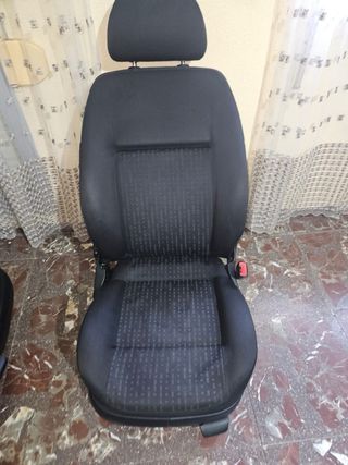 Asientos coche y volante VW