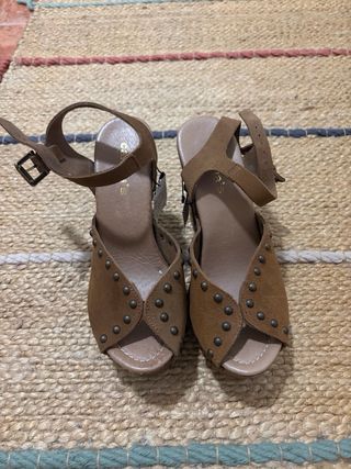 Camila's Zapatos de Tacón Marrones