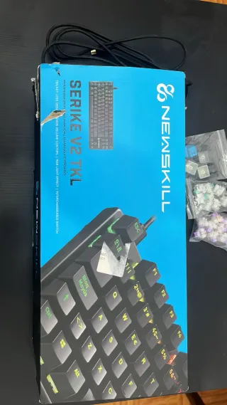 Teclado Mecánico Newskill Serike V2 TKL Negro/Azul