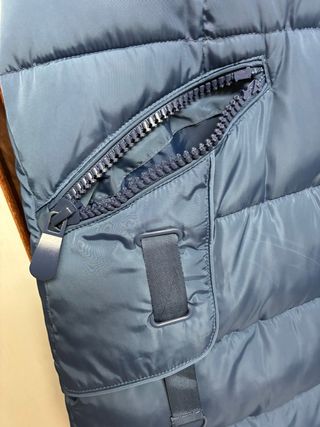 Plumífero 3/4 con capucha y pelo