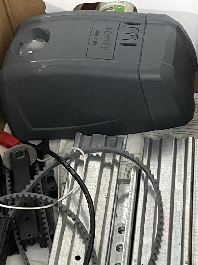 Motor puerta de garaje SOMFY GDK 1100