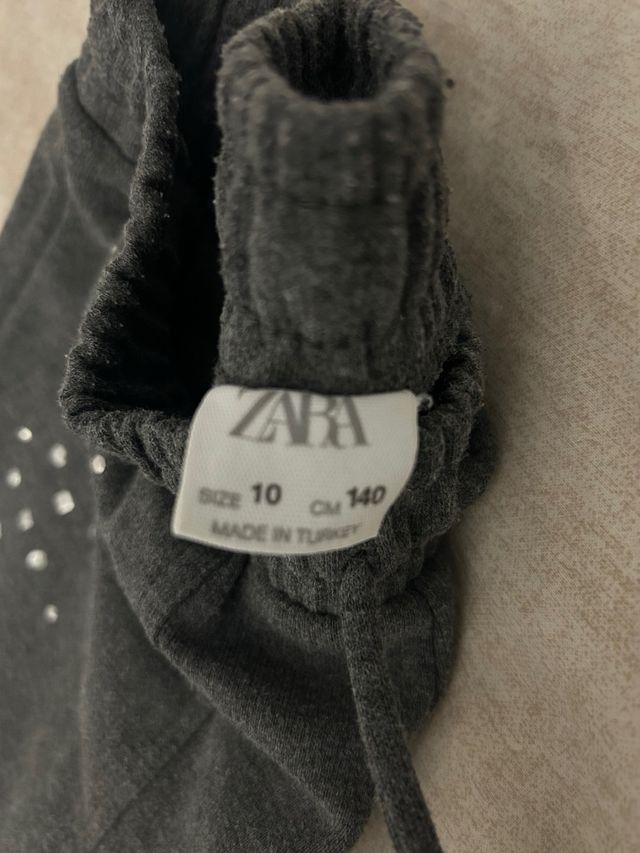 Lote Ropa 10 Años: Star Wars y Pokémon manga larga