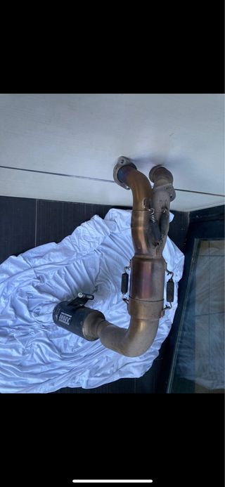 Mivv MK3 Original Yamaha R7 Lineal Completa escape