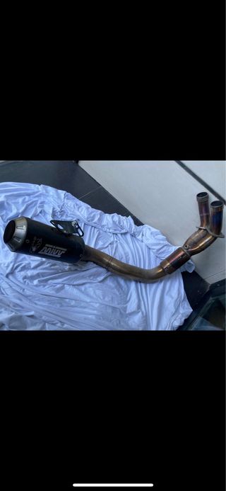 Mivv MK3 Original Yamaha R7 Lineal Completa escape