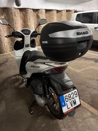 Honda SH 125 Mode Blanca