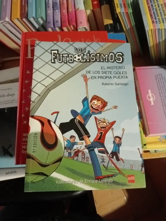 Los Futbolísimos 1: El misterio de los árbitros...