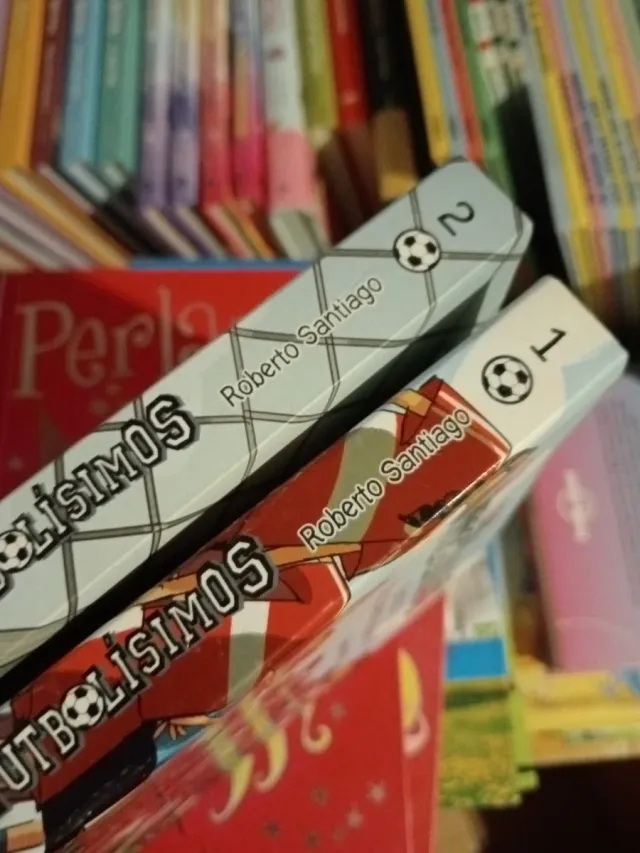 Los Futbolísimos 1: El misterio de los árbitros...