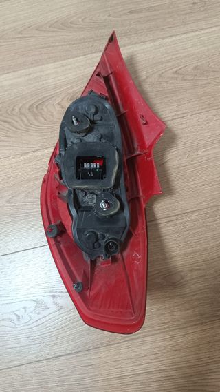 Piloto trasero Opel Corsa D 1.3 CDTI