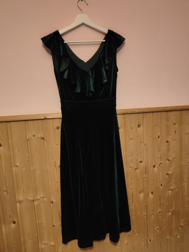 Vestido de terciopelo verde🌷