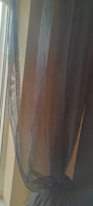 Cortinas Negras Traslúcidas