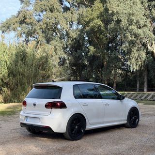 Volkswagen Golf 6 R20 DSG6 4Motion
