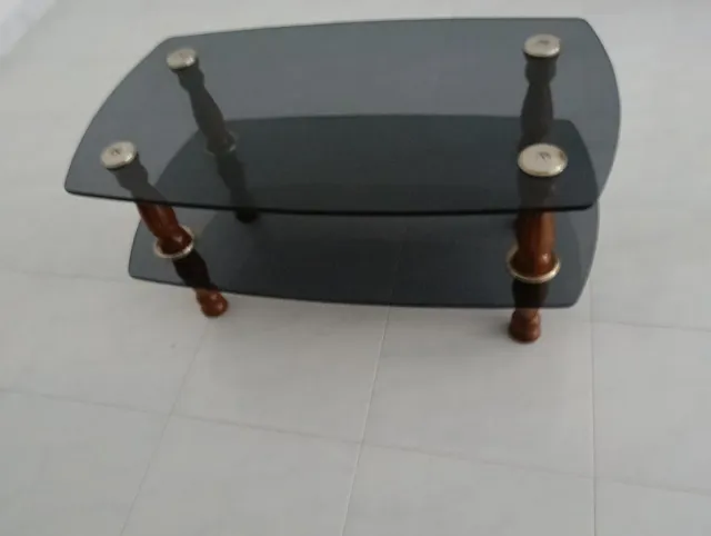 Mesa de salón cristal y madera