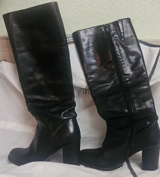 Botas altas piel Latouche negras