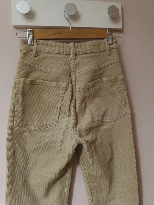 Pantalón pana Pull&Bear beige