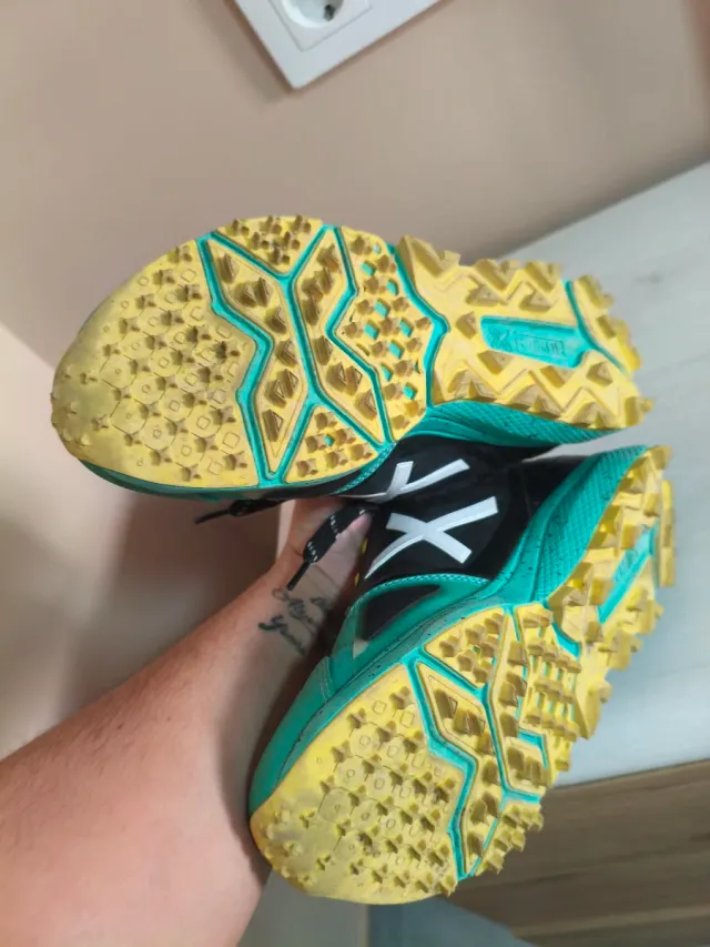 Zapatillas Munich Turquesa y Amarillas