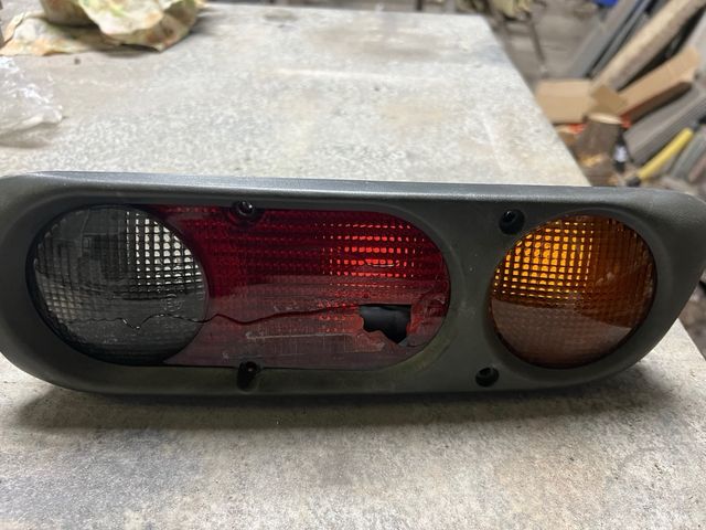 Pilotos Traseros Nissan Terrano