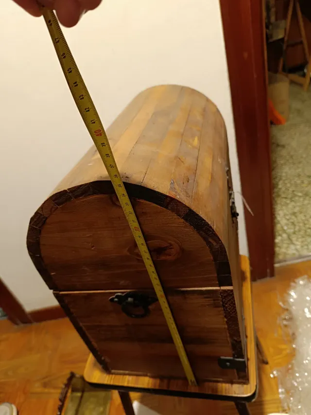 Baúl de madera antiguo