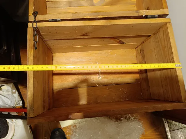 Baúl de madera antiguo