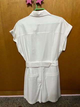 Mono blanco Mango con cinturón