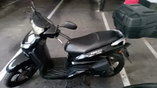 Peugeot Tweet 125 2021