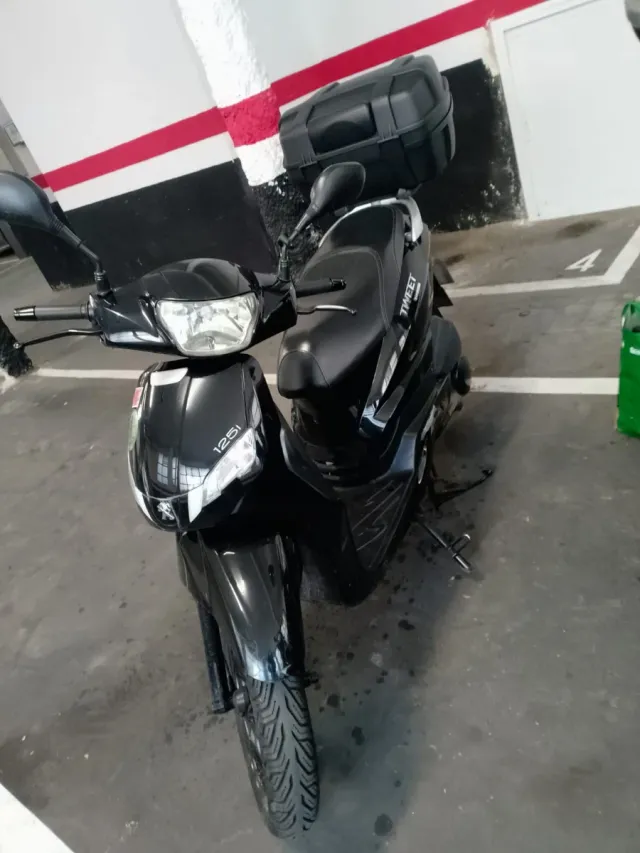Peugeot Tweet 125 2021