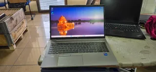 HP ZBOOK FIREFLY 15 G8 I7 32 RAM 512 SSD